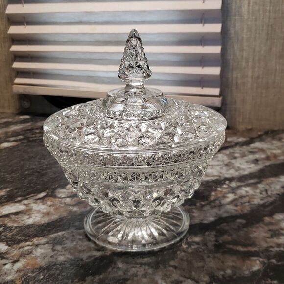 Vintage Anchor Hocking Wexford Crystal Footed Candy Dish with Lid - Picture 1 of 10